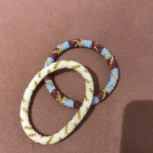 Set of 2 beaded bracelets gold- multicolor